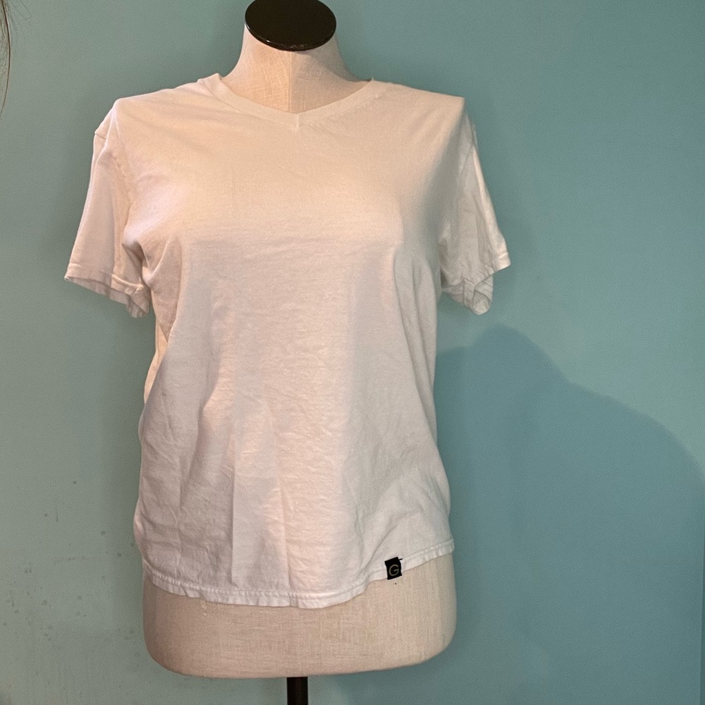 Plain white gold toe v neck t shirt